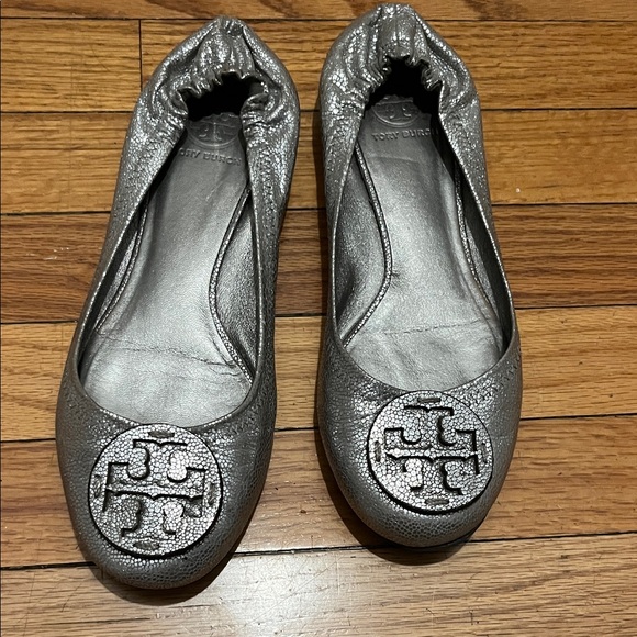 Tory Burch Shoes - Tory Burch Silver Snake Print Ballet Flats